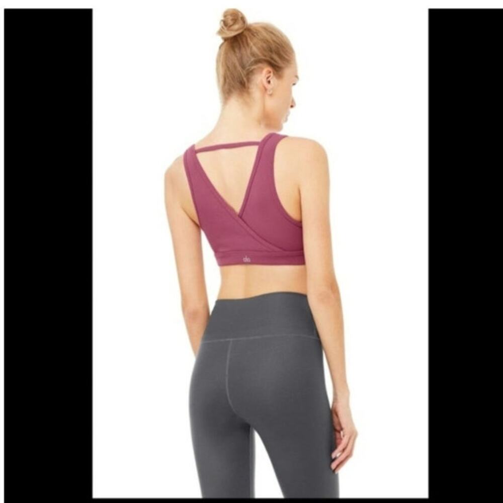 Alo Yoga Purple Togetherness Sports Bra Size: L
